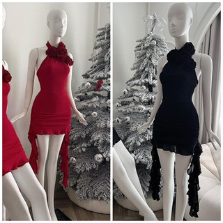đầm body đính hoa ở cổ sexy đi