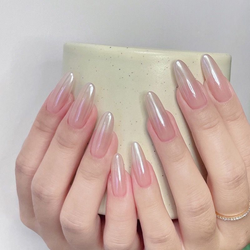 Tráng gương trắng ánh trai nail