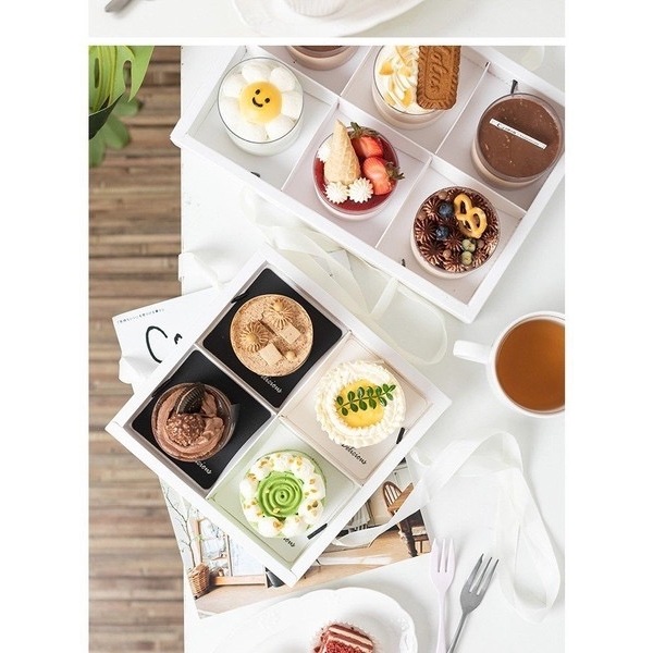 Hộp giấy quà tặng nắp mica có chia ngăn