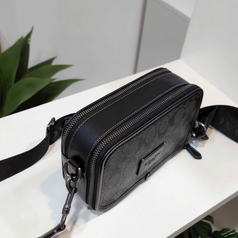 Túi nam Coach Wyatt Crossbody dáng đeo chéo mini