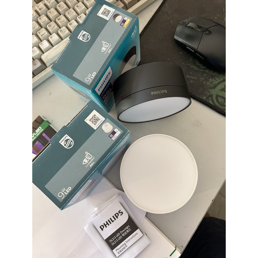 Đèn led ống bơ gắn nổi Philips DL212 5W 9W