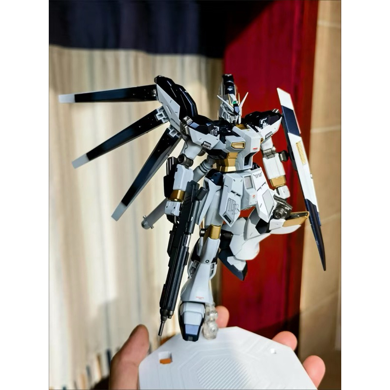 Mô hình lắp ráp HG Hi Nu GPB