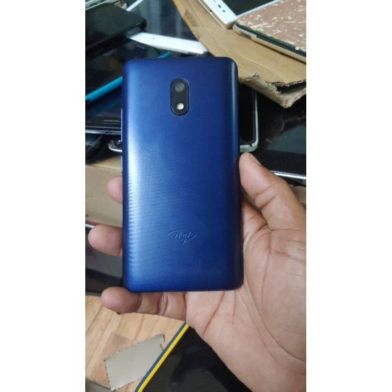 Điện thoại itel a16 như hình android 8.1 giá rẻ về nghe gọi cài ứng dụng nhẹ