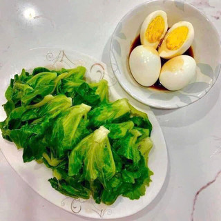 rau mầm bắp cải và mầm đá