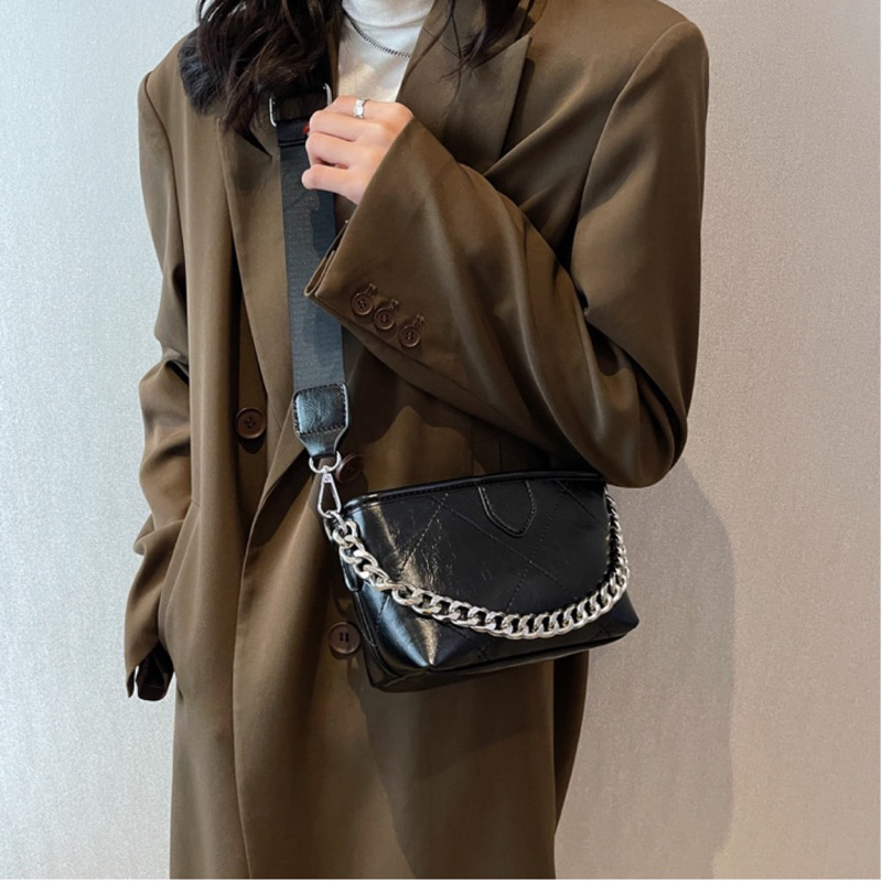 Túi xách nữ đeo chéo thời trang cá tính dáng hộp phối dây xích MS60