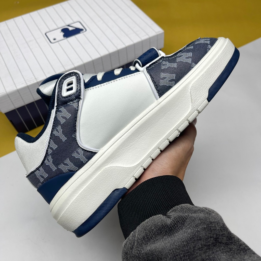 Giày MLB Chunky Liner Mid Denim New York Yankees Sox, MLB Liner Mid NY Trắng Xanh Biển Denim - Than.Shoes