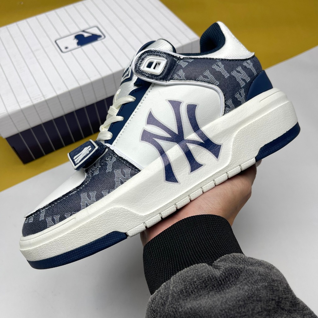 Giày MLB Chunky Liner Mid Denim New York Yankees Sox, MLB Liner Mid NY Trắng Xanh Biển Denim - Than.Shoes