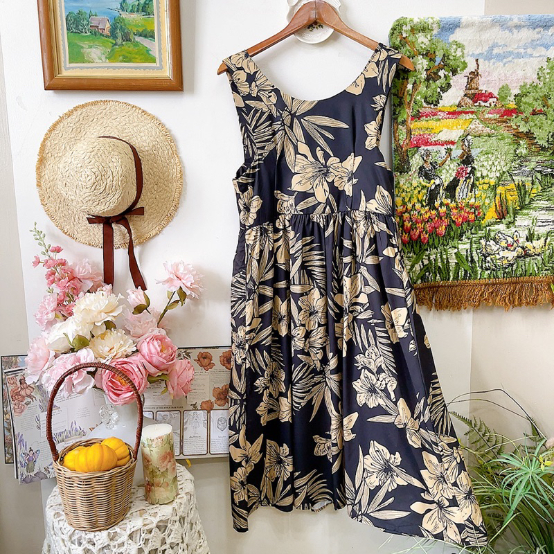 Đầm midi đen hoa siêu xinh