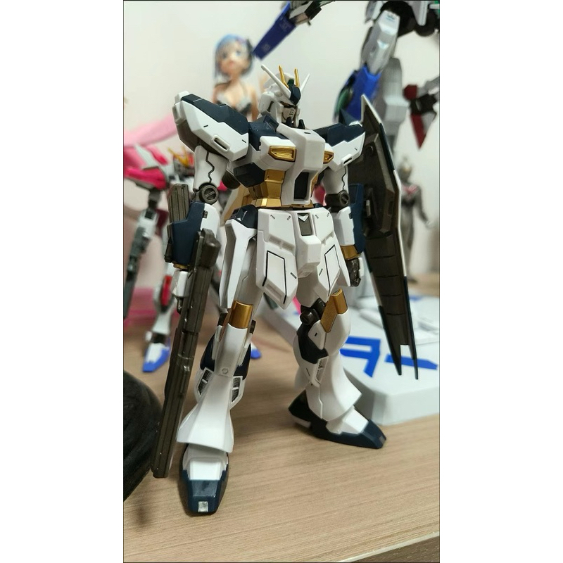 Mô hình lắp ráp HG Hi Nu GPB