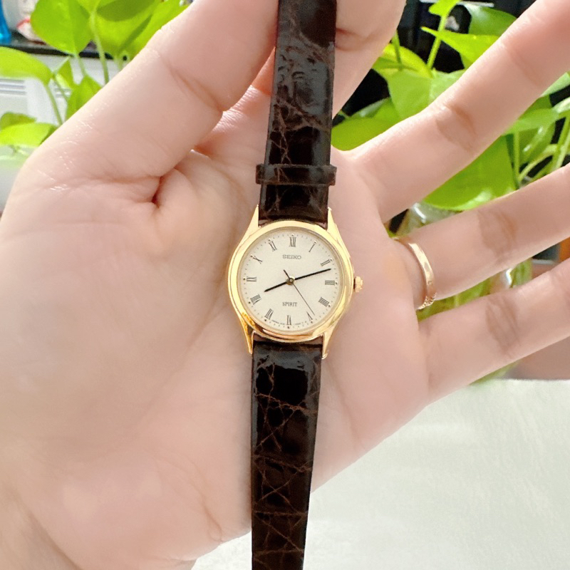 Đồng hồ nữ si nhật hiệu Seiko Spirit
