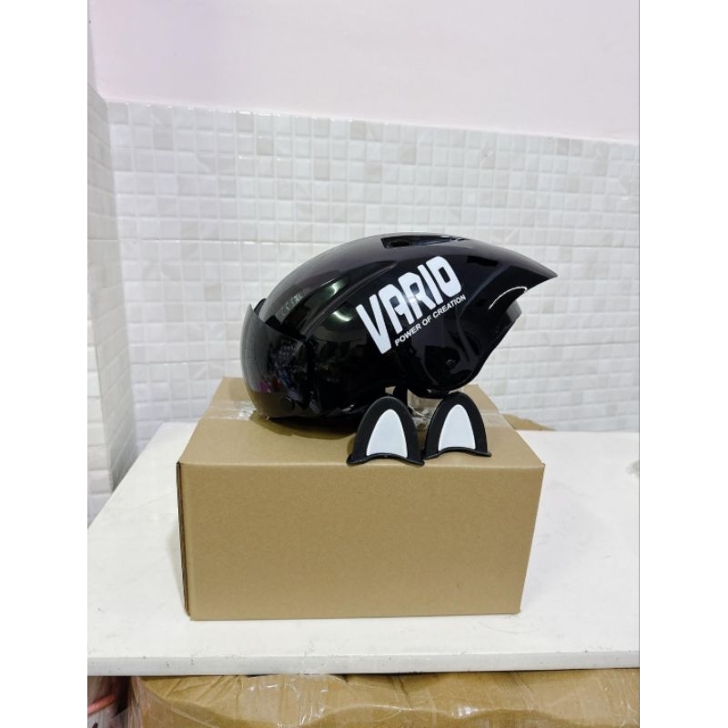 Vario mũ bảo hiểm đuôi nhọn đậm chất thể thao