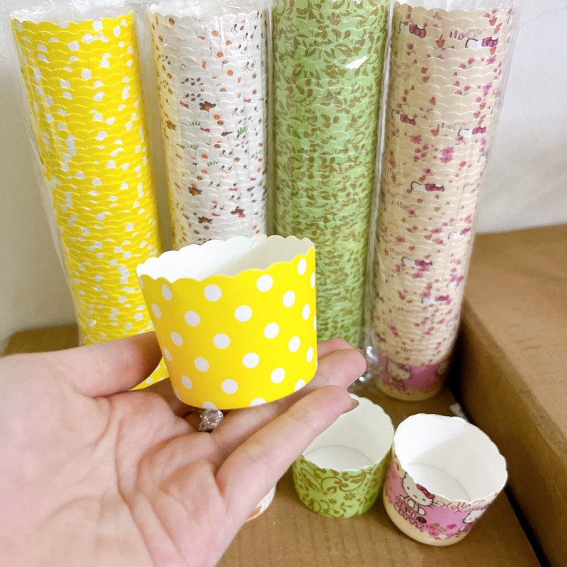 Set 50 chiếc cupcake giấy cứng bánh kem, bánh sinh nhật