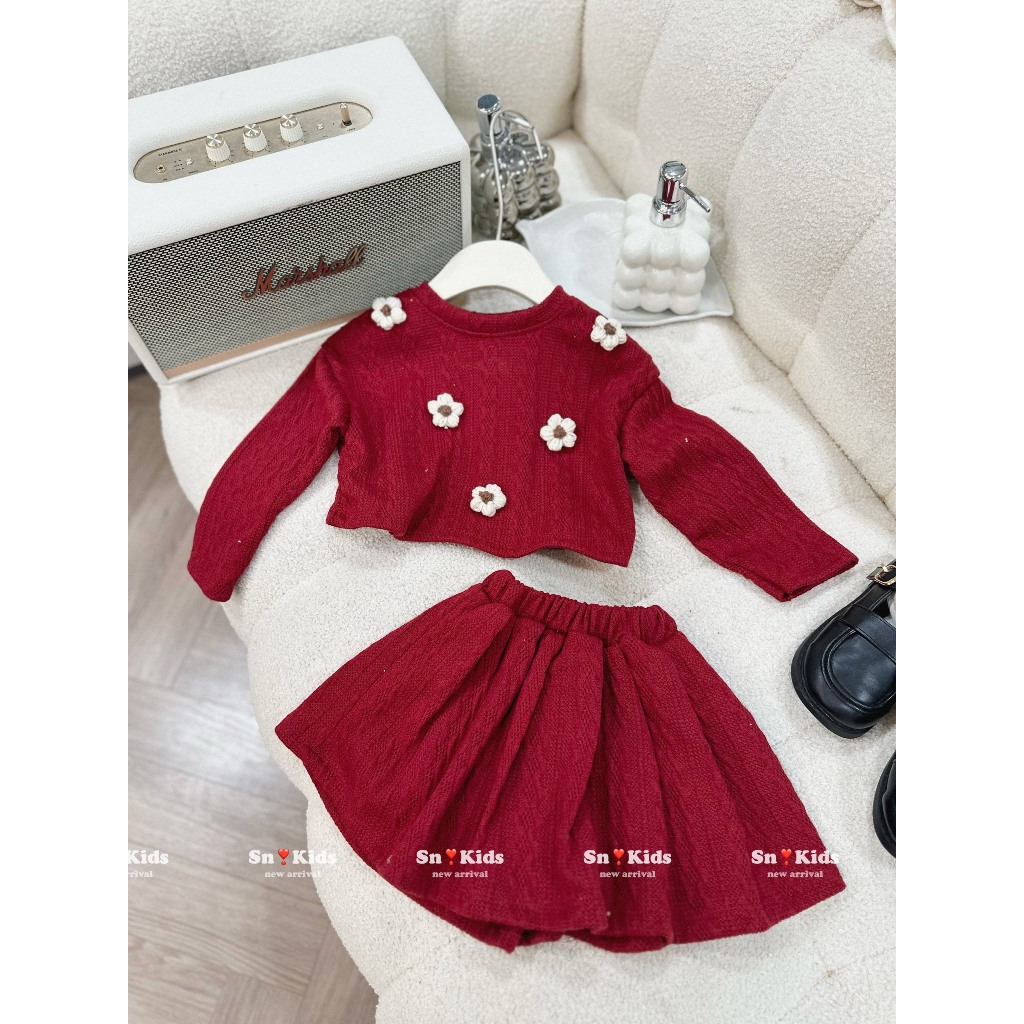 Set váy len đính hoa dệt bé gái