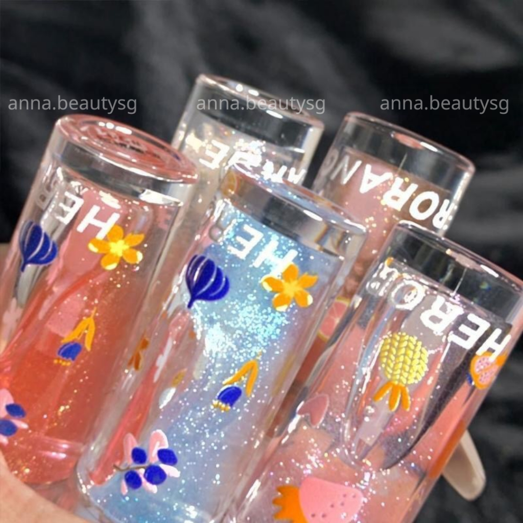 Son bóng có nhũ mọng môi