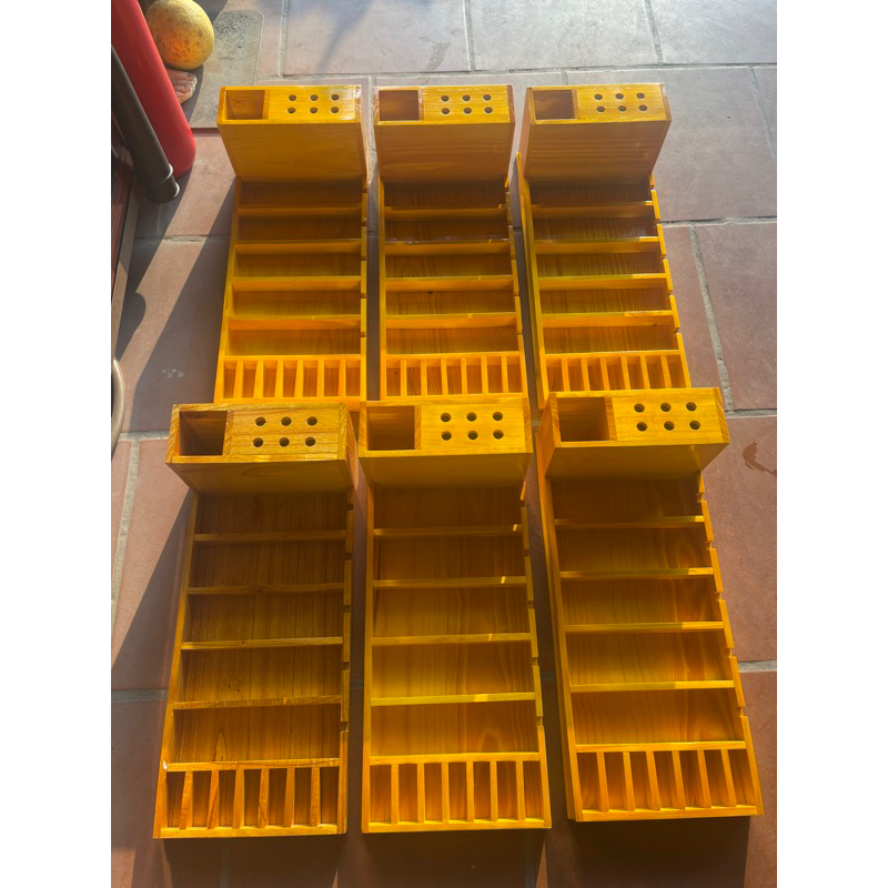 Khay gỗ thông đựng tông đơ sơn bóng mịn kt 58x25cmx16cm