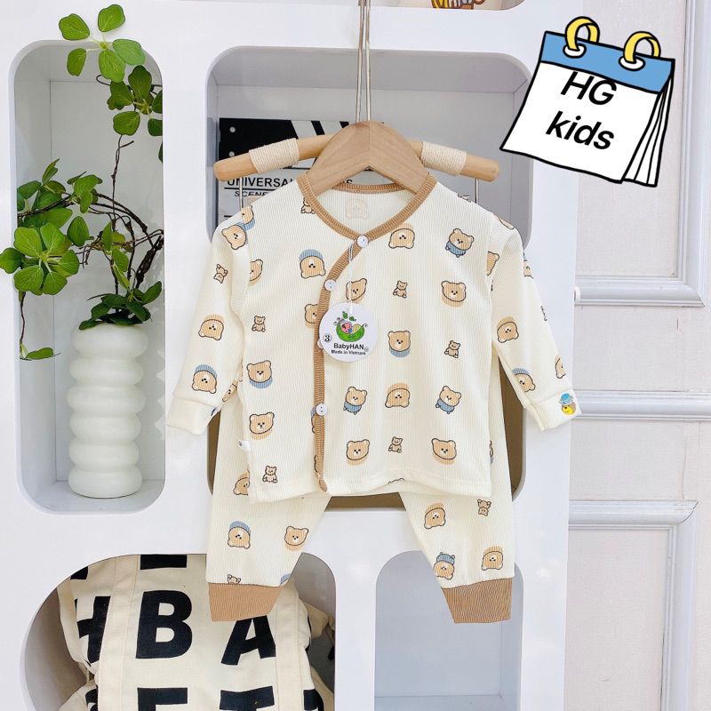 Bộ quần áo chất vải tăm lụa mềm mink dày dặn mặc mùa thu đông cho em bé sơ sinh 3-9kg