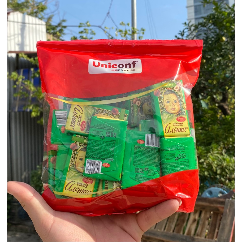 Combo 1000g Kẹo Socola nga Cô Bé Alenka/ Socola sữa truyền thống, Sữa hạt phỉ và Creme Brulee