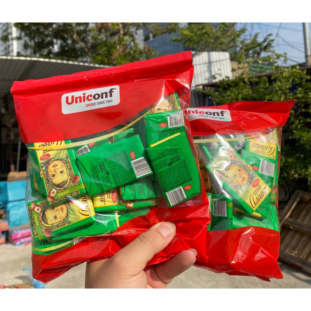 Combo 1000g Kẹo Socola nga Cô Bé Alenka/ Socola sữa truyền thống, Sữa hạt phỉ và Creme Brulee