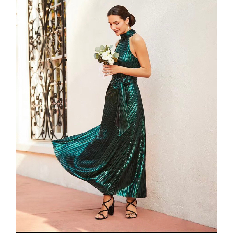 Eliza J nhủ xuất dư siêu siêu xịn.