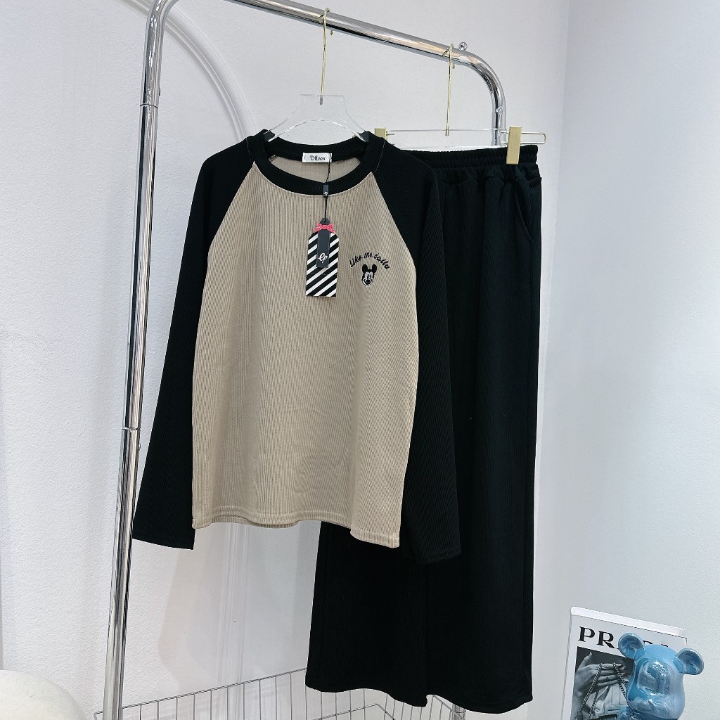 Set Bộ Đồ Nữ Mùa Đông Áo Len Tăm Dài Tay Nâu Phối Đen Thêu Mickey Mix Quần Len Suông Dài Ống Rộng Freesize