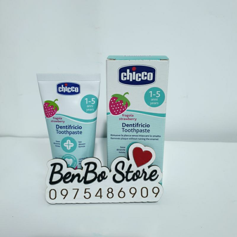 Kem đánh răng Chicco cho bé.