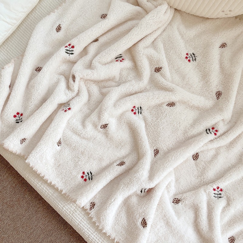 Chăn cho bé lông tuyết hoạ tiết thêu cao cấp style Hàn Quốc cực mềm đẹp dành cho hè thu