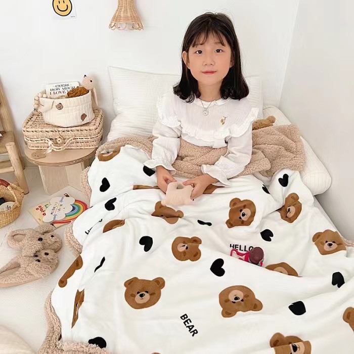 Chăn Nhung Lông Cừu Cho Bé Siêu Dầy Dặn Mềm Mịn Hoạ tiết Siêu Xinh 90x120cm