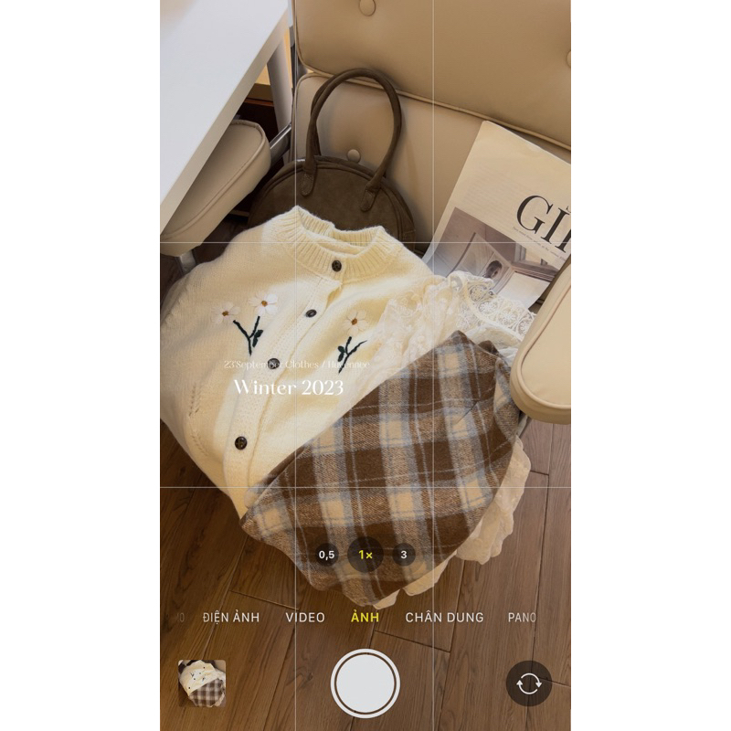 Áo khoác len khuy gỗ ngực thêu hoa 23'September Clothes