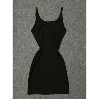 tặng - Đầm body sexy 2 dây đen basic made in korea - pass by Thudaoboutique