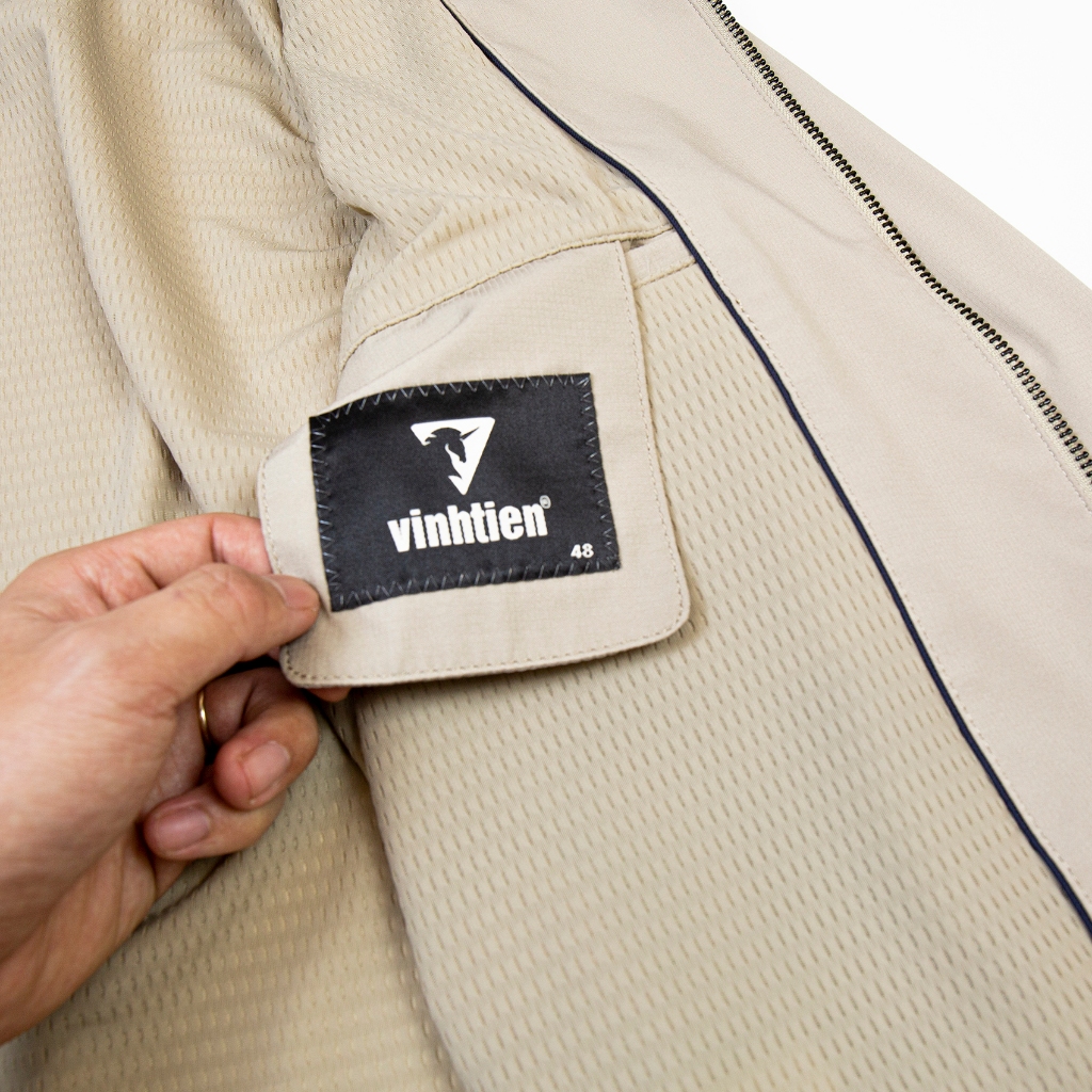 Áo khoác nam 2 lớp cổ trụ dáng suông Vĩnh Tiến chất liệu microfiber chống mưa gió 950 - K007