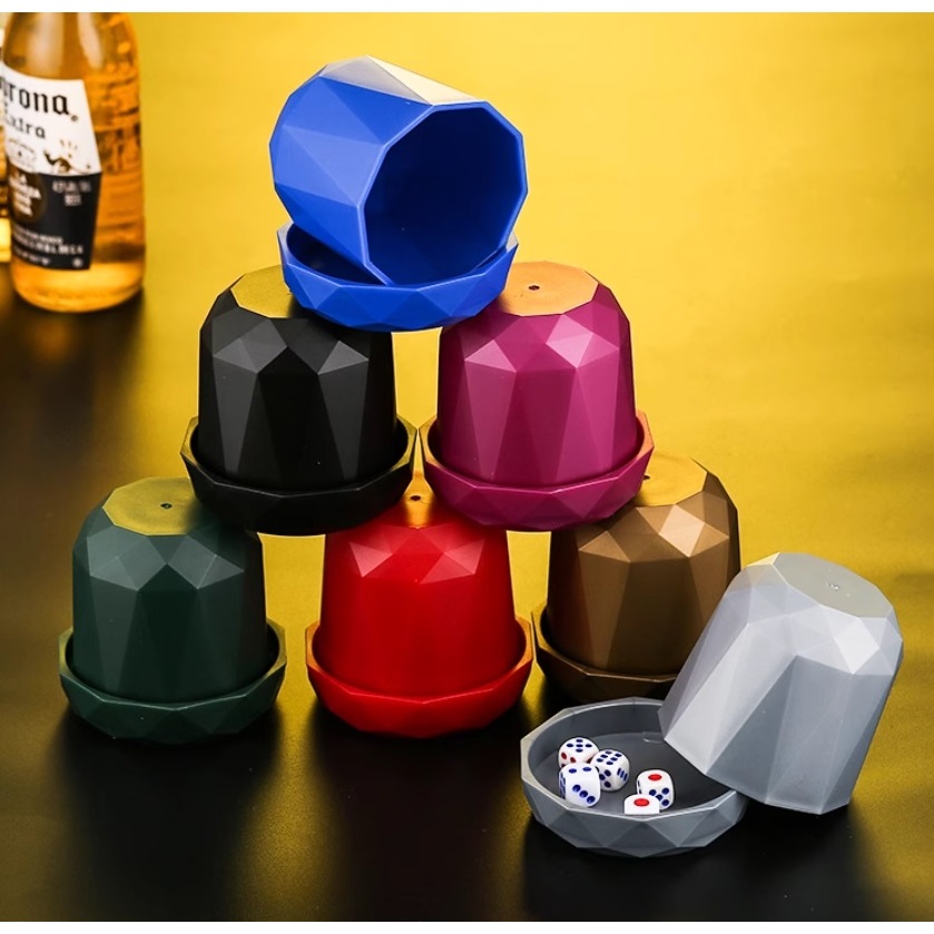 Bộ lắc xí ngầu xúc xắc bằng nhựa 1610A , đồ chơi cho quán karaoke, bar, beer club