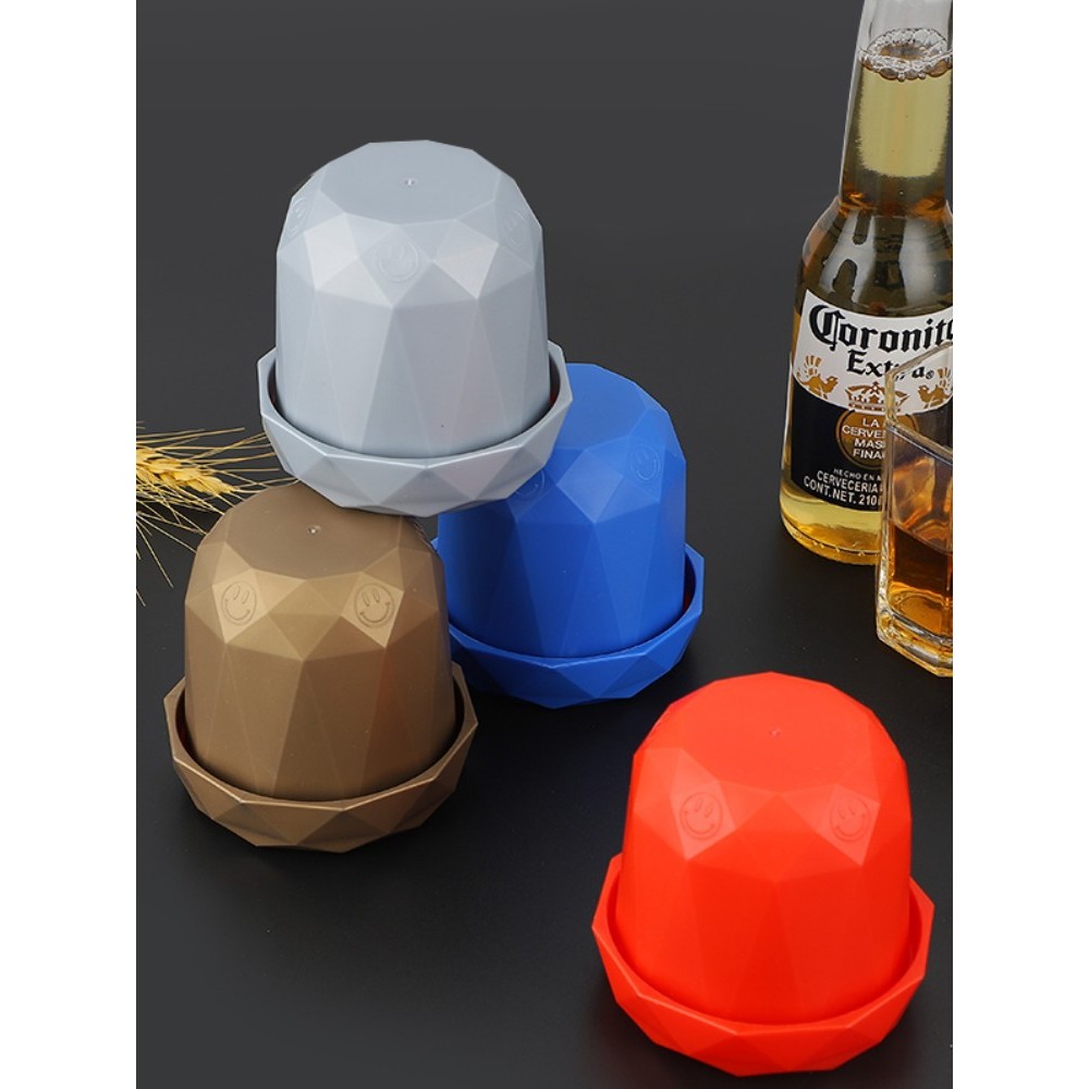 Bộ lắc xí ngầu xúc xắc bằng nhựa 1610A , đồ chơi cho quán karaoke, bar, beer club