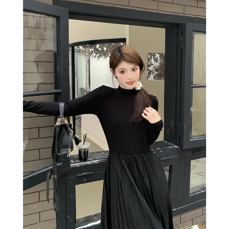 𝐁𝐚𝐬𝐢𝐜 𝐃𝐫𝐞𝐬𝐬 - Đầm tay dài xếp ly trơn basic