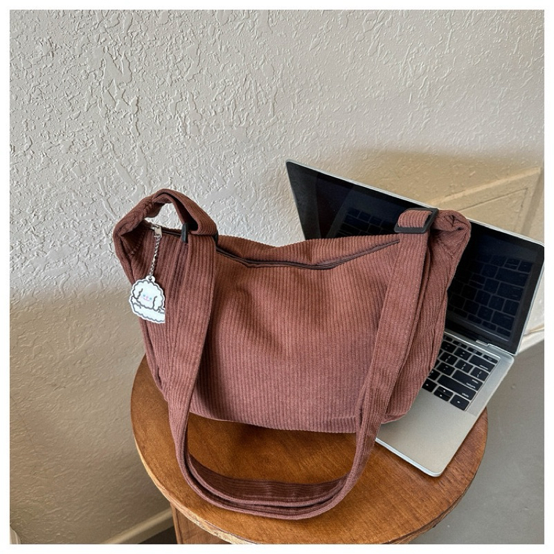 Túi Đeo Chéo Vải Nhung Kẻ Sọc Mùa Đông Basic Dễ Phối Đồ