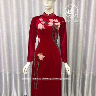 Áo dài nhung Đinh Hương màu đỏ đính kết họa tiết sen