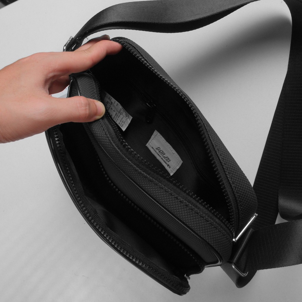 Túi đeo chéo Unisex MLB Slingbag logo NY kim loại đen không gỉ Form ngang 2 ngăn đựng ví điện thoại tiện lợi size 23