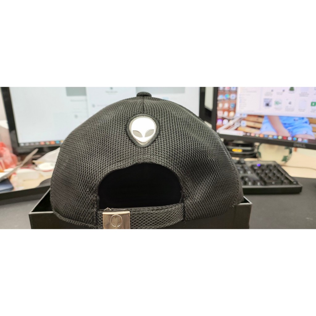 Mũ lưỡi trai Alienware