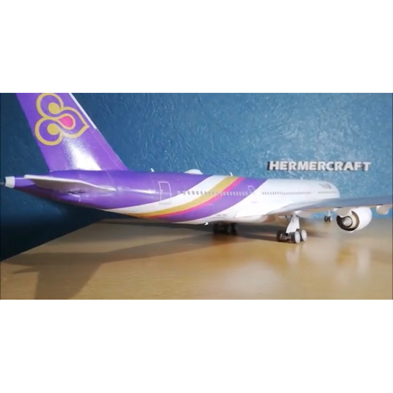 Mô hình giấy máy bay thai airway airbus a350 tỉ lệ 1:100