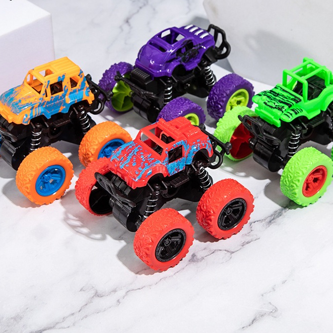 Xe ô tô địa hình quán tính chạy bánh đà quán tính dẫn động 4 bánh cực ngầu cho bé