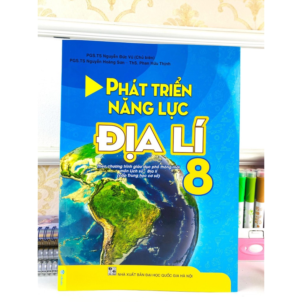 Sách - Phát Triển Năng Lực Địa Lí Lớp 8  - ndbooks