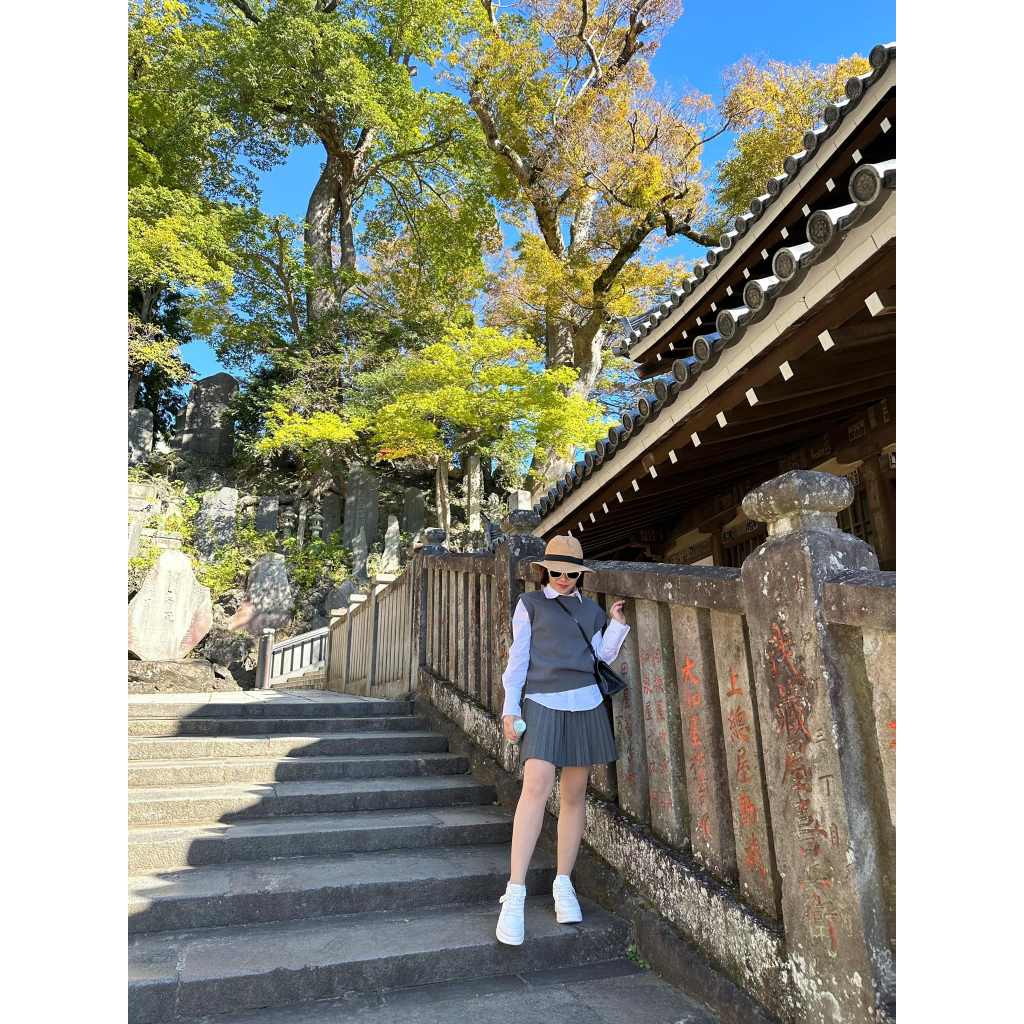 Áo gile ZzR xám hot trend nữ