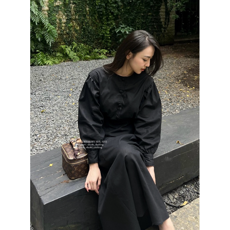 𝐋𝐚𝐲𝐥𝐚 𝐃𝐫𝐞𝐬𝐬 - Đầm Ly Tay Cúc Bọc Dáng Dài