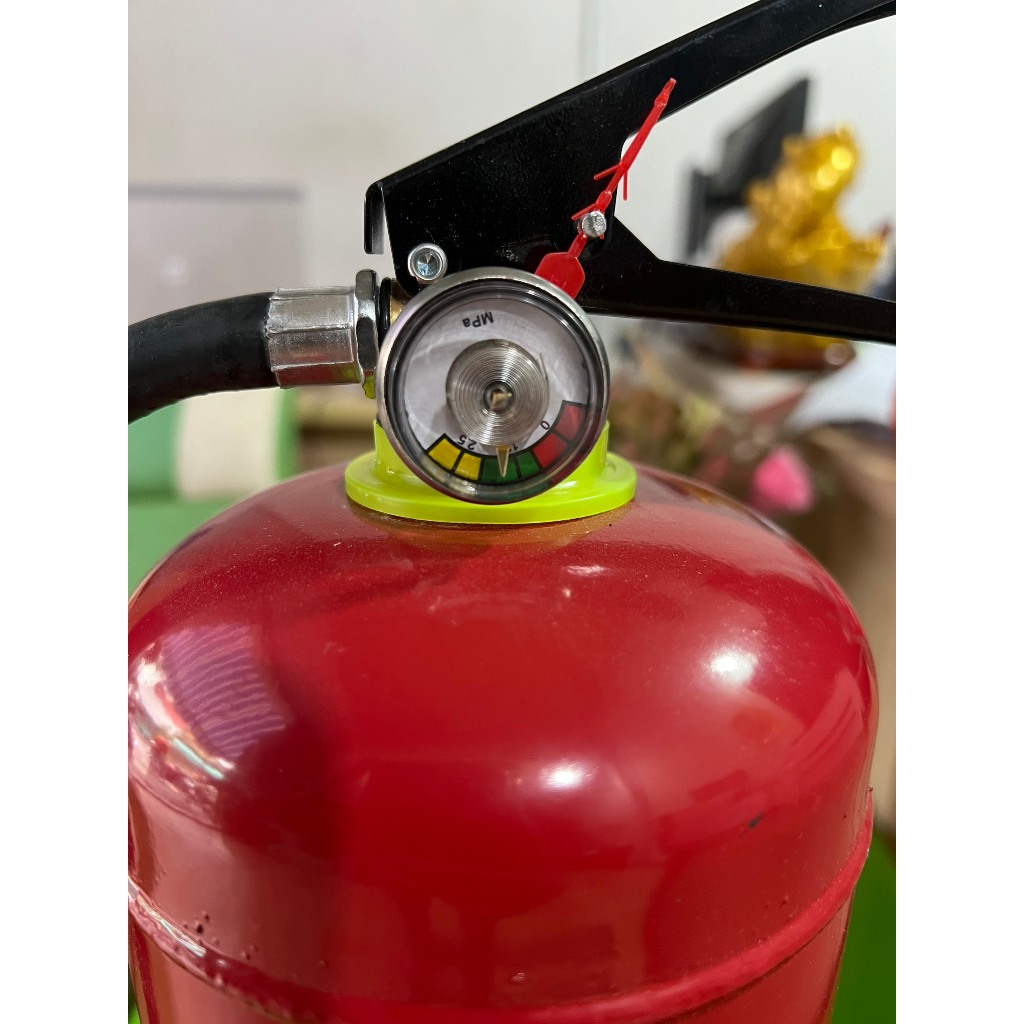 Combo 2 bình chữa cháy 4Kg bột ABC, bình cứu hoả có đồng hồ đo được áp suất trong bình,