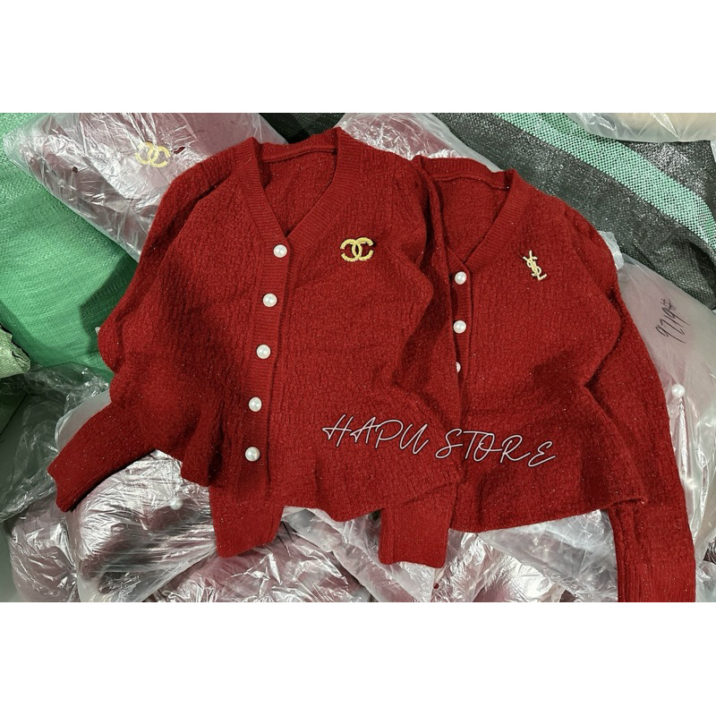 Áo Len Nhũ Đính Khuy Ngọc Dáng Pelum Cài Tag Ngực