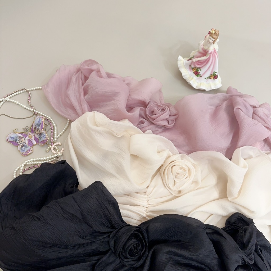 Áo Tay Bồng Croptop nữ Tantalizing, Áo Kiêur Dáng Ngắn ôm Body Đính Hoa Sang Chảnh - Rosy Top - V395