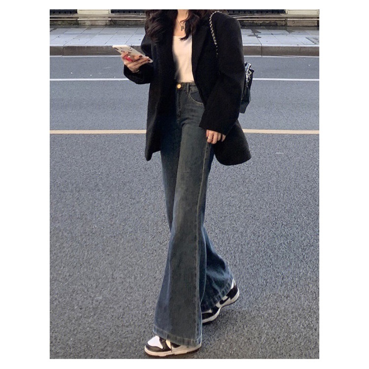 Quần Jeans Nữ Ống Loe, Quần Bò Nữ Ống Loe Mẫu Mới Vê Màu Xanh Đậm Dễ Phối Đô Cực Đẹp M44
