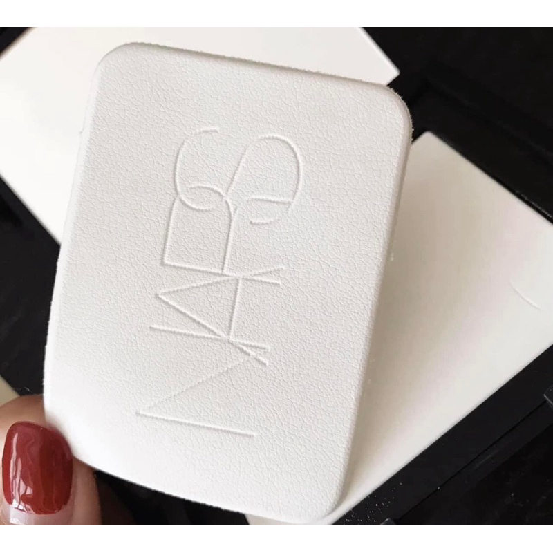 Phấn phủ dạng nén Nars Light Reflecting Setting Powder Pressed Translucent Crystal