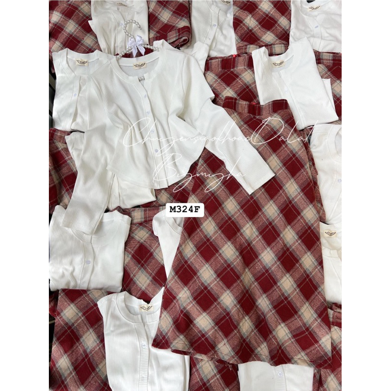 SET ÁO GÂN TRẮNG - CHÂN VÁY CARO ĐỎ