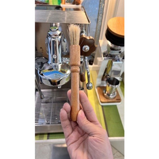 Cọ Vệ Sinh Máy Pha Cafe Cán Gỗ