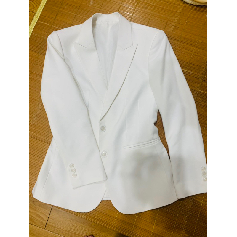 Pass áo blazer billion girl